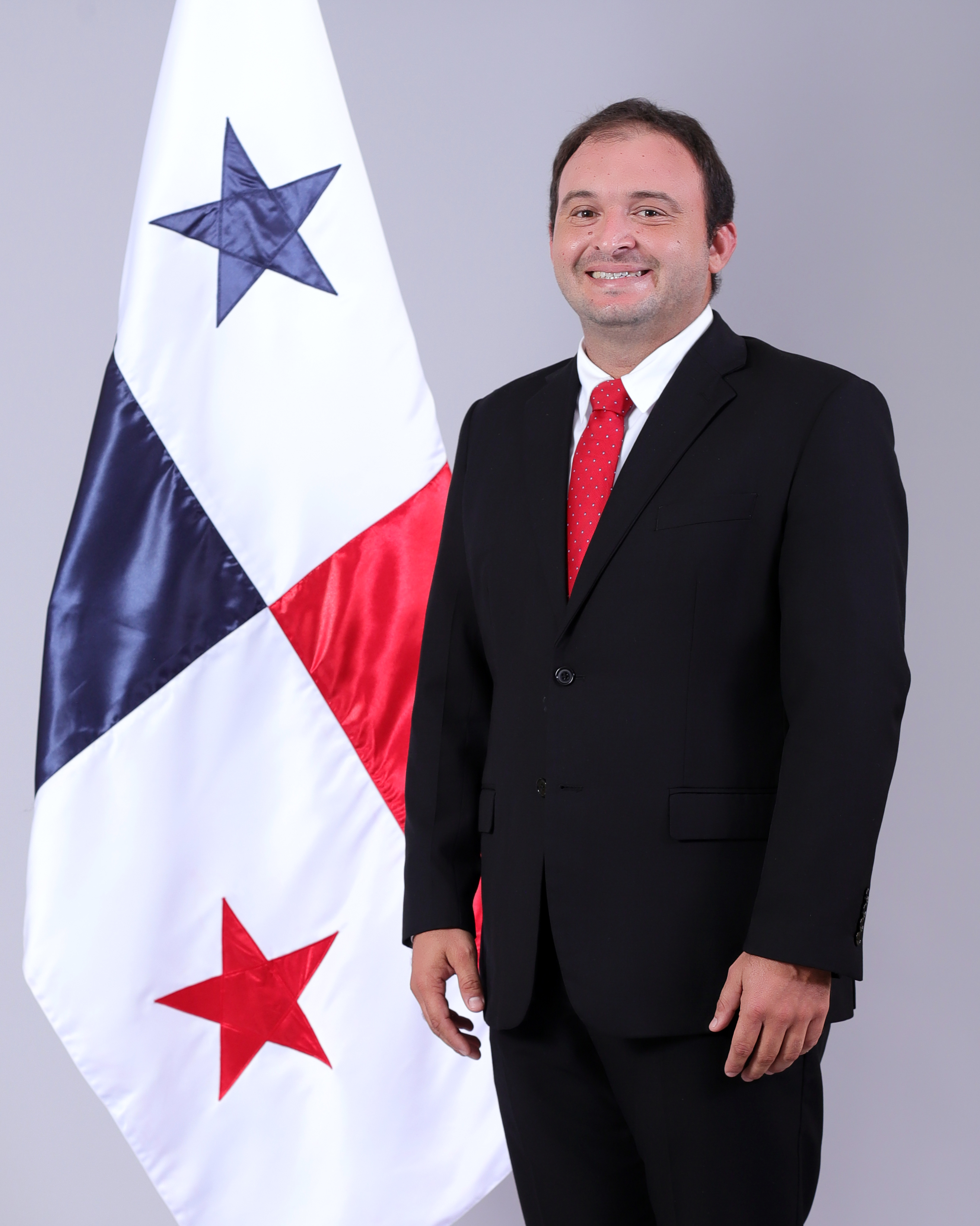 CARLOS SALDAÑA