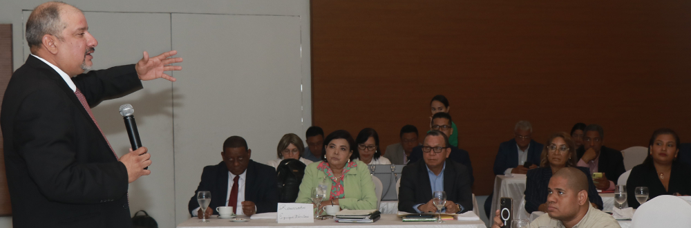 PROYECTO DE DESCENTRALIZACIÓN LISTO PARA SER PRESENTADO EN EL NUEVO PERIODO LEGISLATIVO